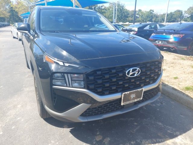 2023 Hyundai Santa Fe SE photo 2