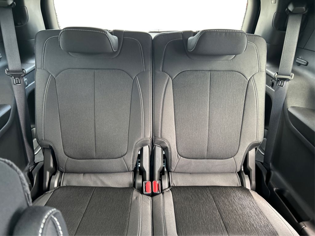 2025 Jeep Grand Cherokee Laredo X photo 32