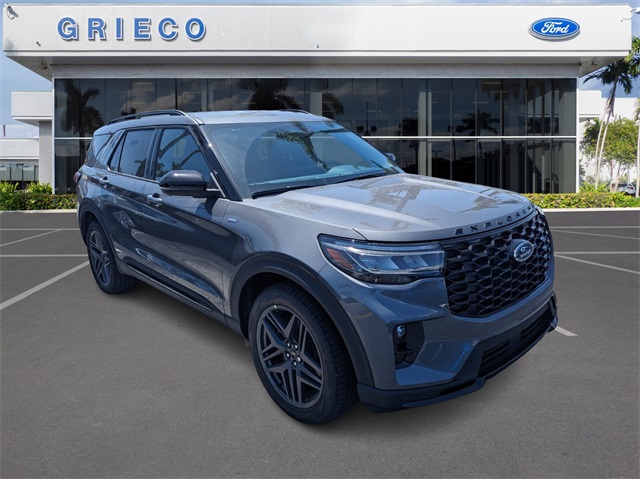 2025 Ford Explorer ST-Line photo 2