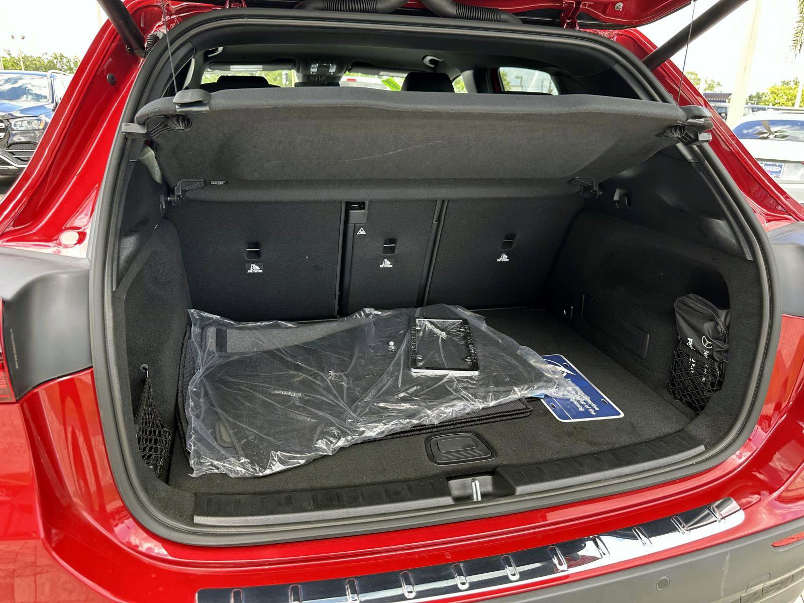 2025 Mercedes Benz GLA 250 AMG photo 10
