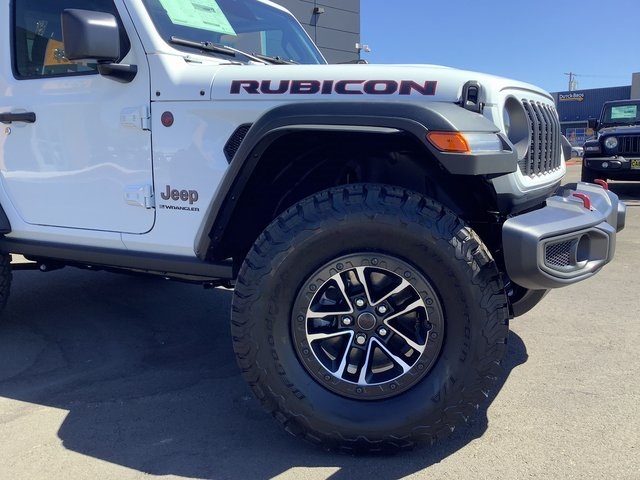2025 Jeep Wrangler Rubicon photo 3