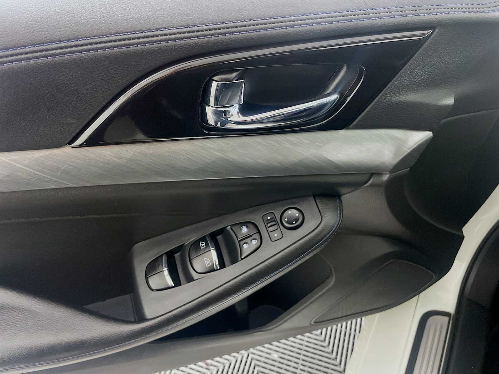 2018 Nissan Maxima S photo 14