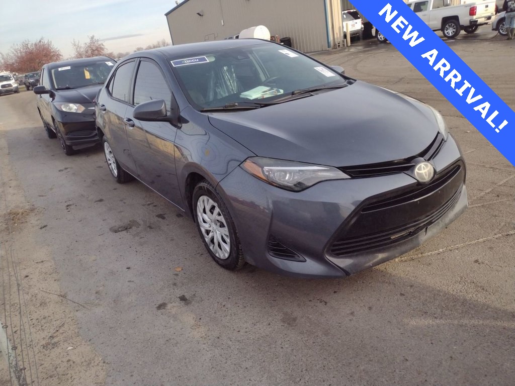 2017 Toyota Corolla LE's photo