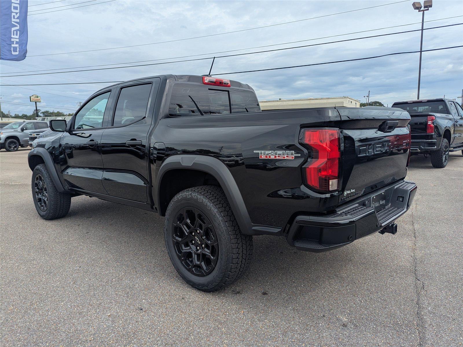 2026 Chevrolet Colorado Trail Boss photo 4