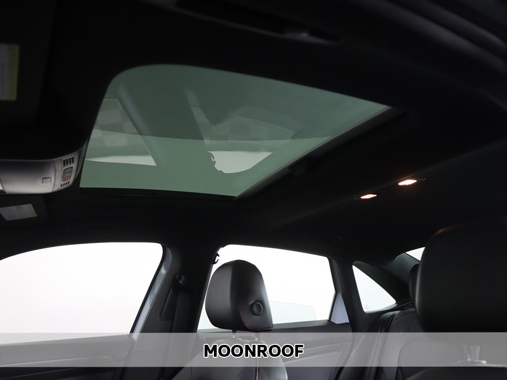 2025 Volkswagen Jetta GLI 2.0T Autobahn photo 2