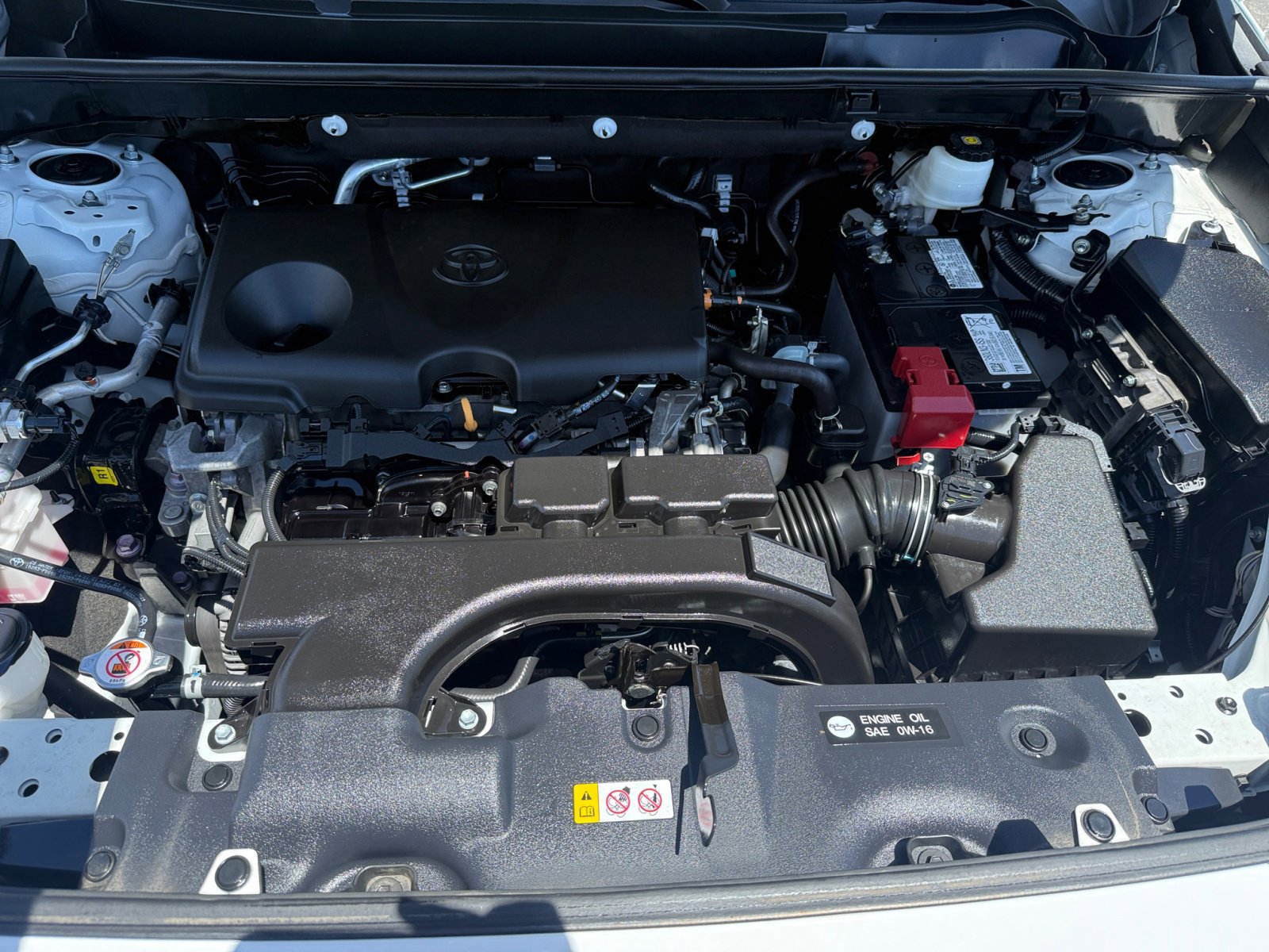 2021 Toyota RAV4 XLE photo 17