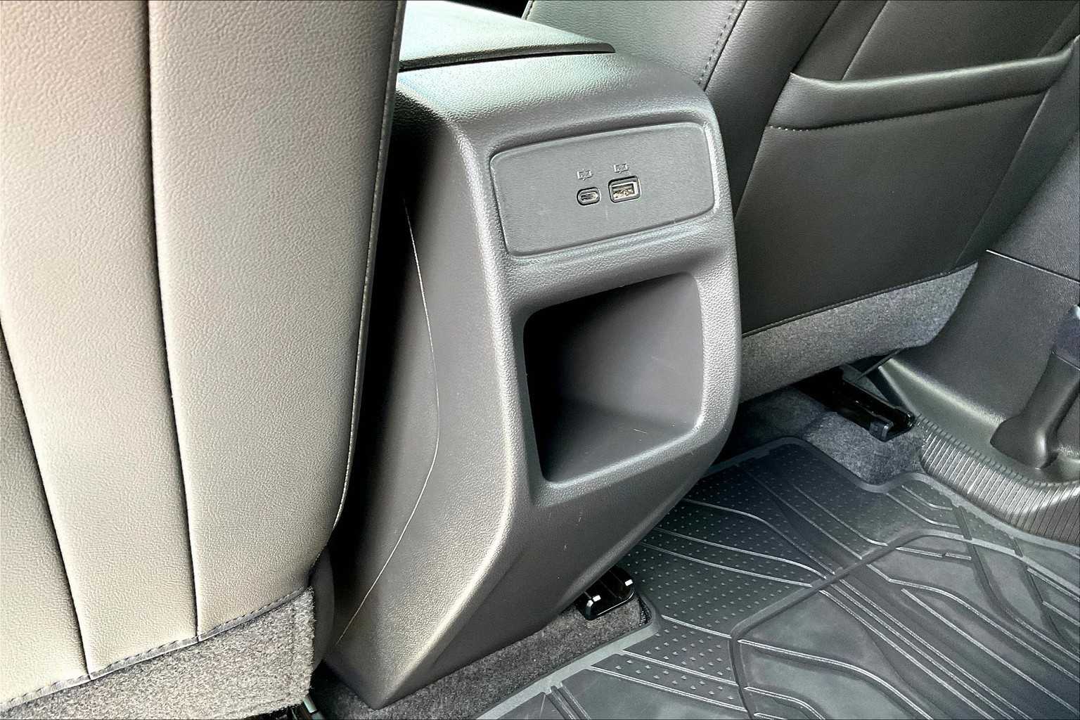 2025 Chevrolet Trax photo 28