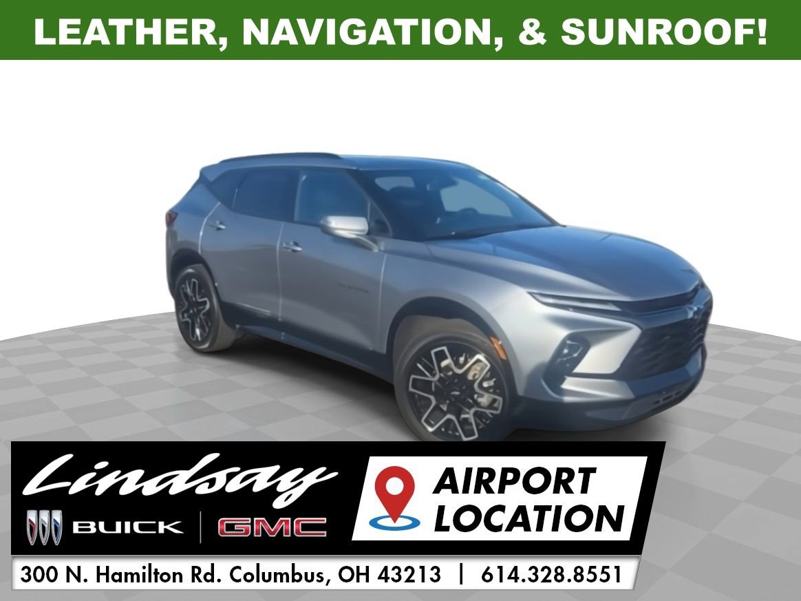 2023 Chevrolet Blazer RS photo 2