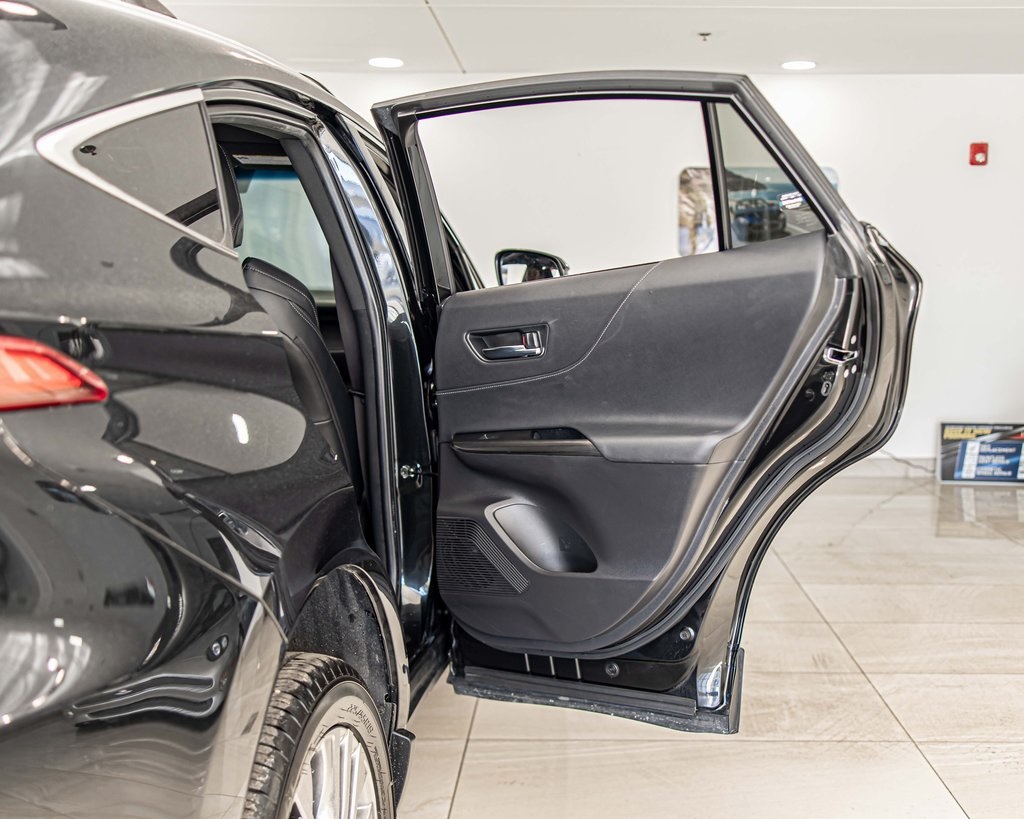 2022 TOYOTA VENZA - Image 39