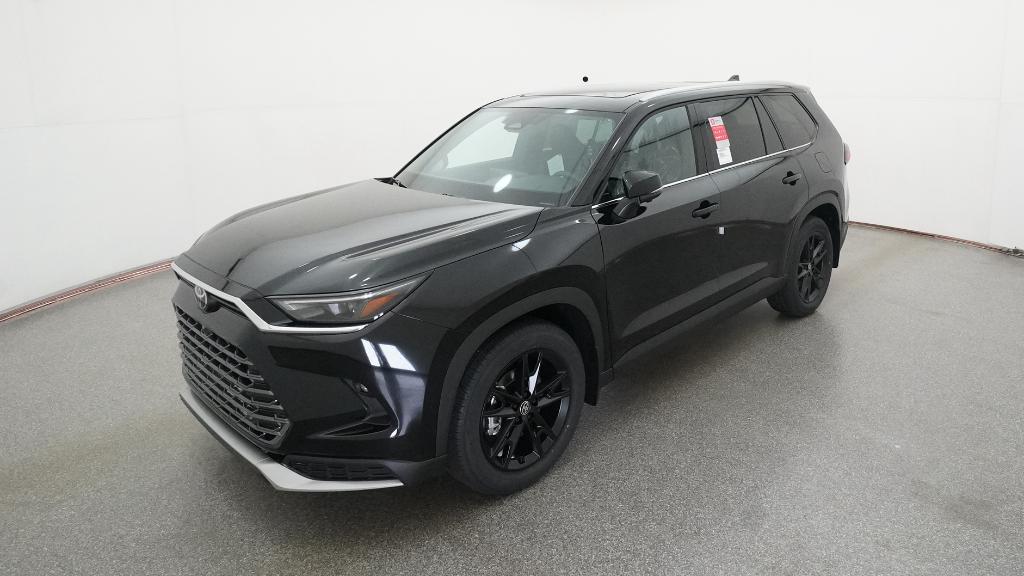 2026 Toyota Grand Highlander Platinum's photo