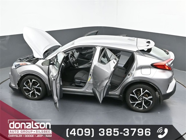 2018 Toyota C-HR XLE photo 24