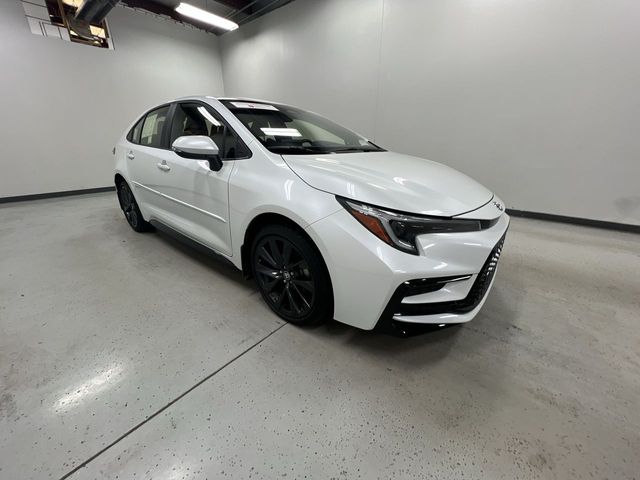 2024 Toyota Corolla Hybrid SE photo 2