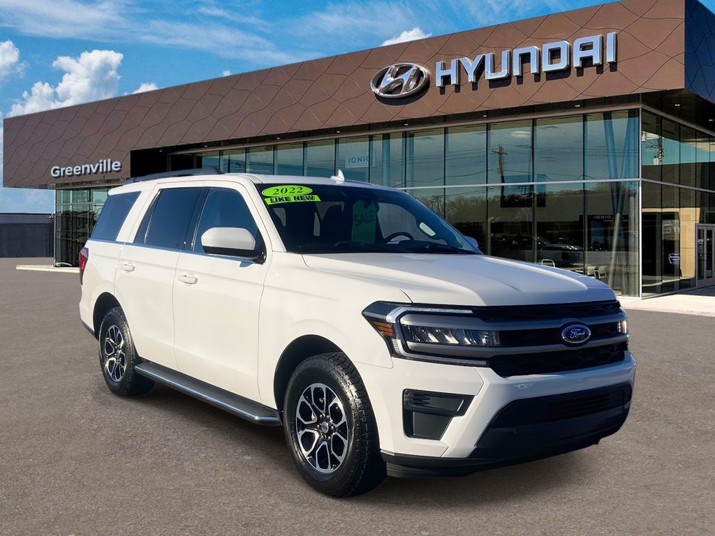 2022 Ford Expedition XLT's photo