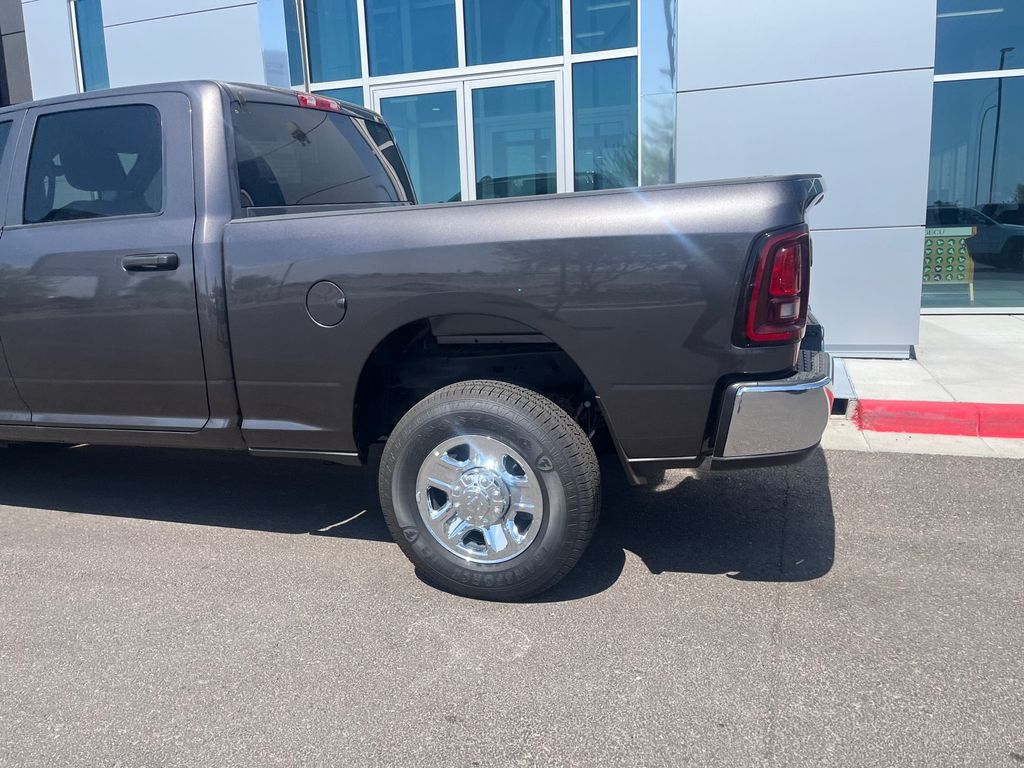 2025 Ram 2500 Tradesman photo 9