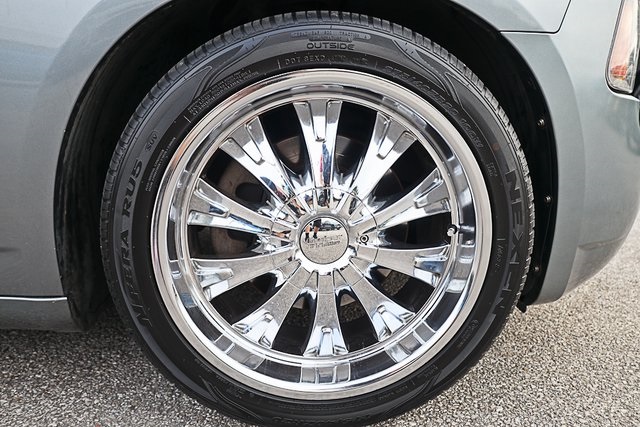 2006 Dodge Charger R/T photo 13