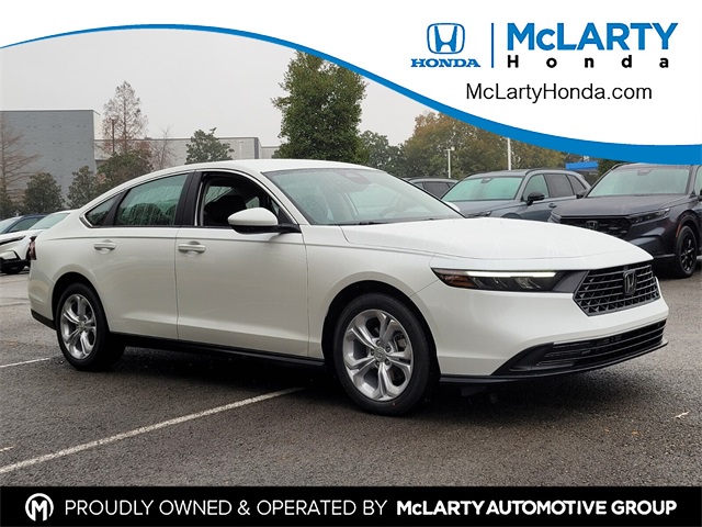 2025 Honda Accord LX's photo