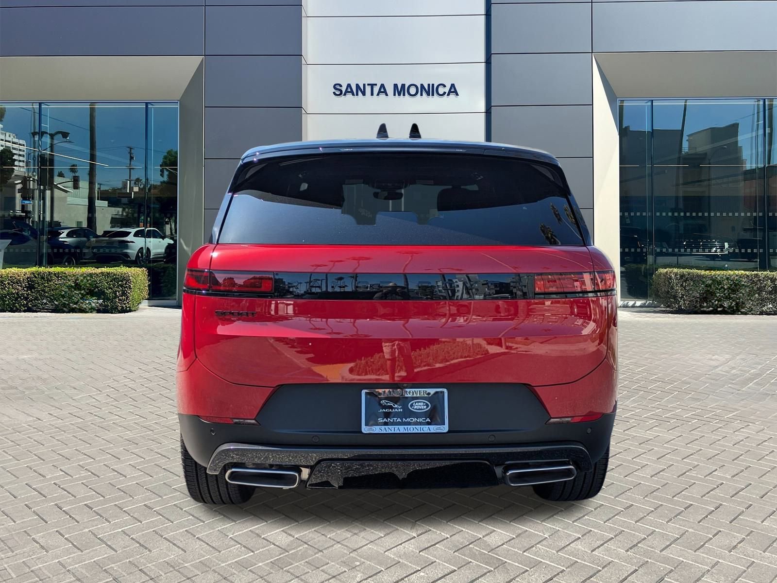 2025 Land Rover Range Rover Sport SE photo 8
