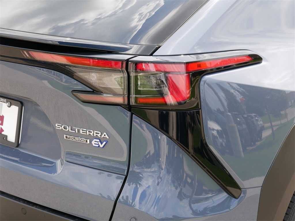 2024 Subaru Solterra Touring photo 17