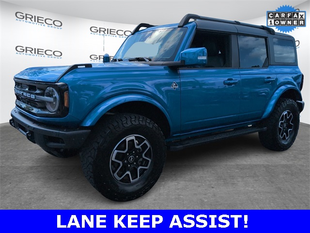 2021 Ford Bronco Outer Banks photo 2