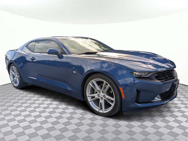 2019 Chevrolet Camaro 1LT photo 2