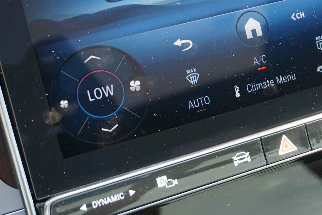 2025 Mercedes Benz C 300 4MATIC photo 35