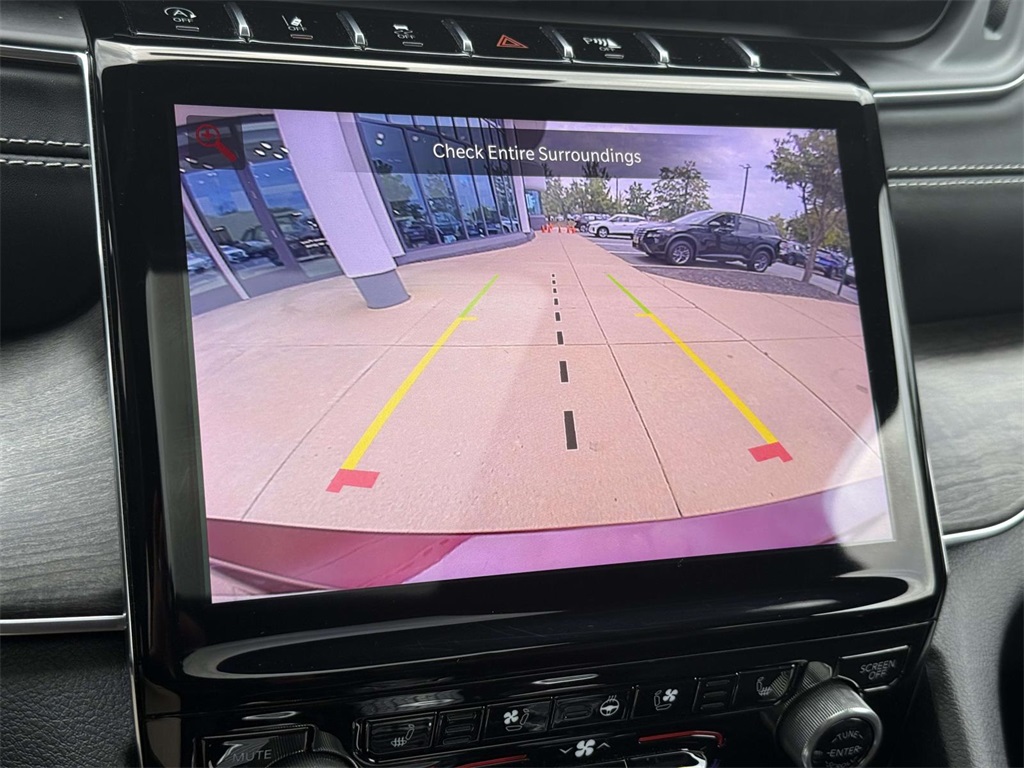 2022 Jeep Grand Cherokee Overland photo 26