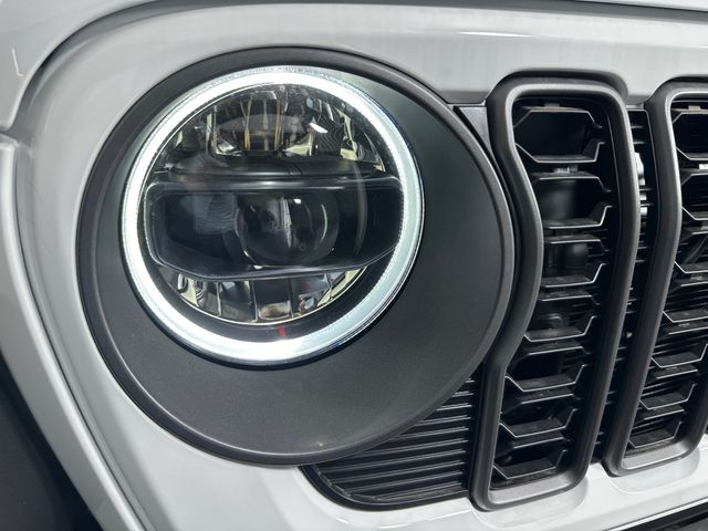 2025 Jeep Gladiator Mojave photo 4