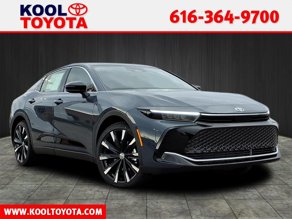 2026 Toyota Crown Platinum's photo