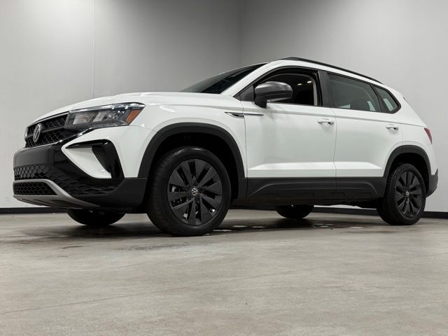 2022 Volkswagen Taos S photo 3