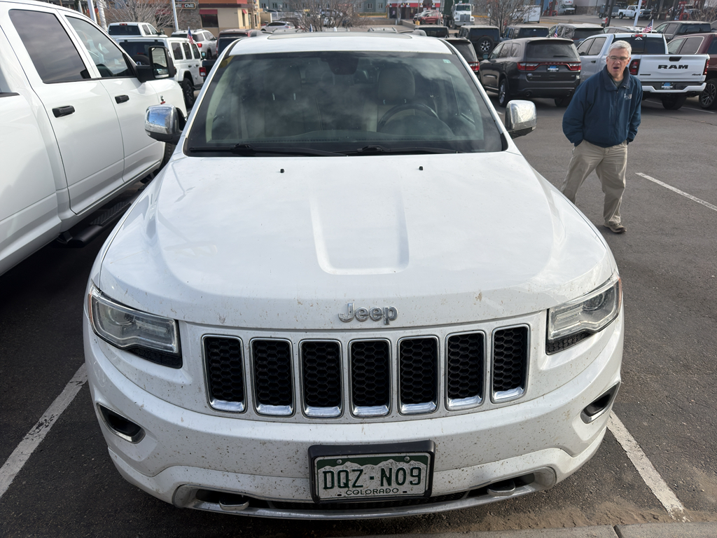 2016 Jeep Grand Cherokee Overland's photo