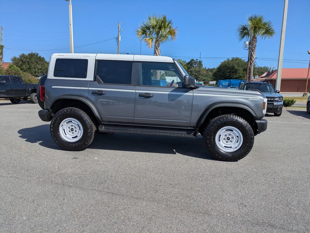 2025 Ford Bronco Heritage First Edition photo 3