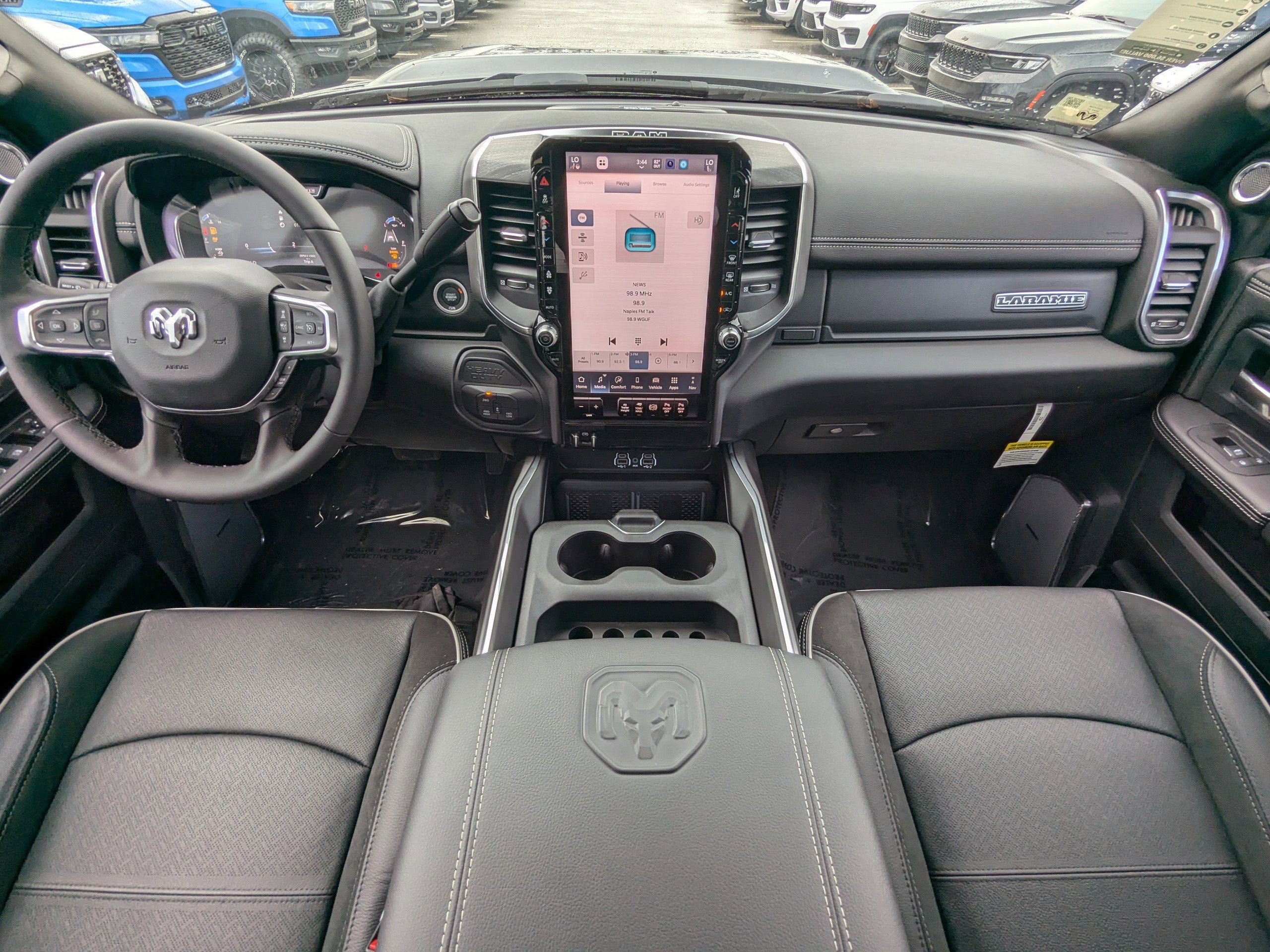 2025 Ram 2500 Laramie photo 13