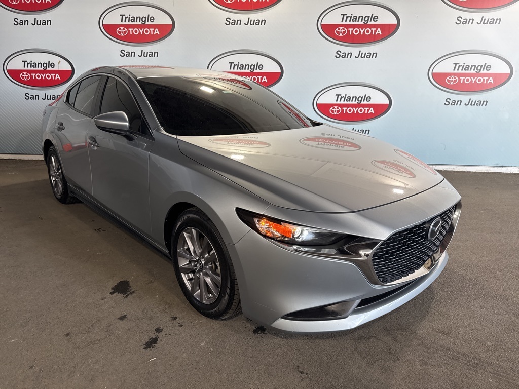 2021 Mazda Mazda3 2.0 photo 3