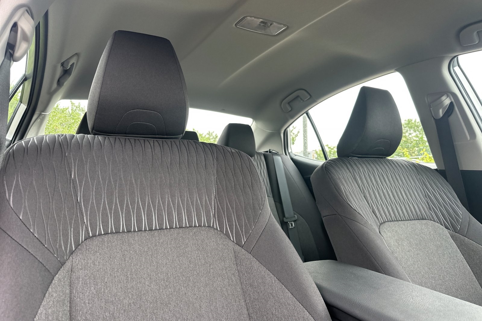 2025 Toyota Camry LE photo 14