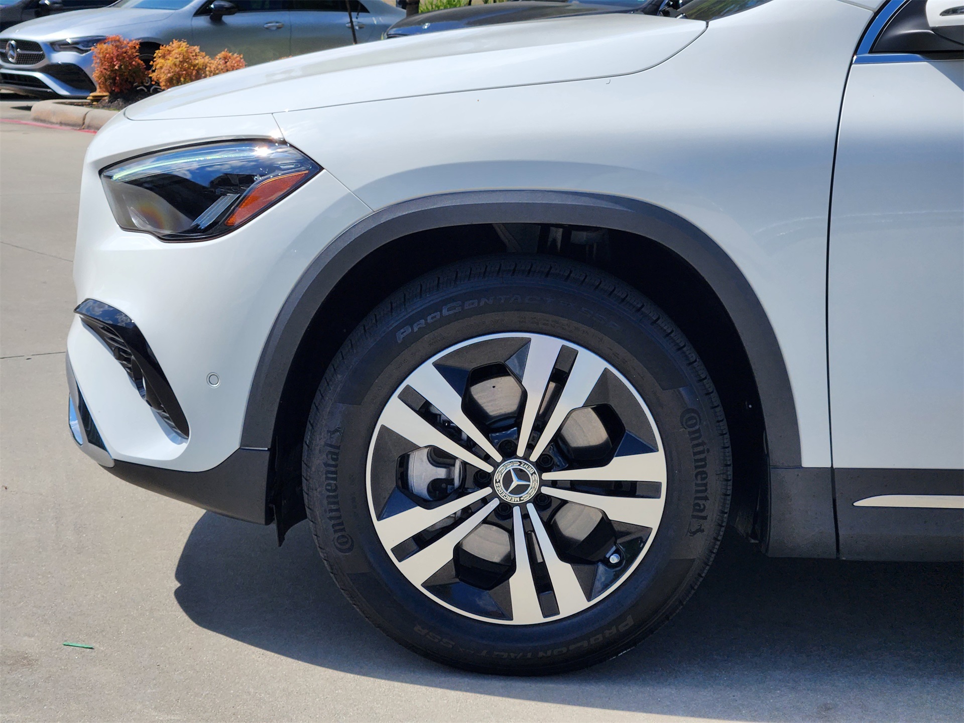 2025 Mercedes Benz GLA 250 photo 9