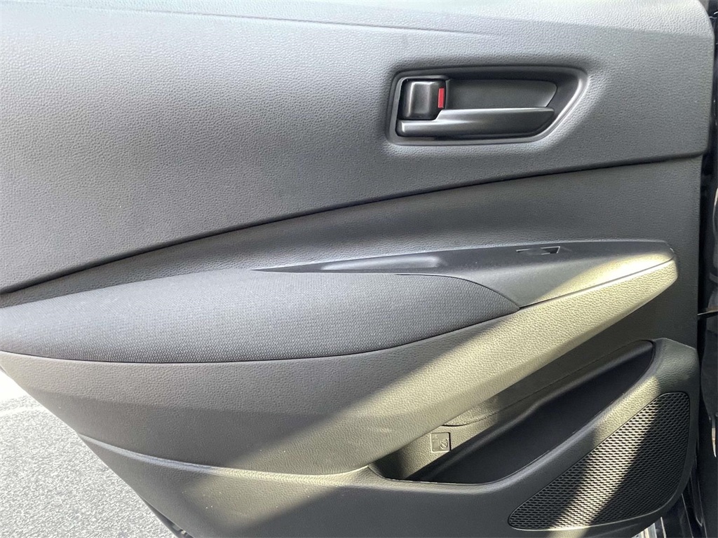 2026 Toyota Corolla LE photo 9