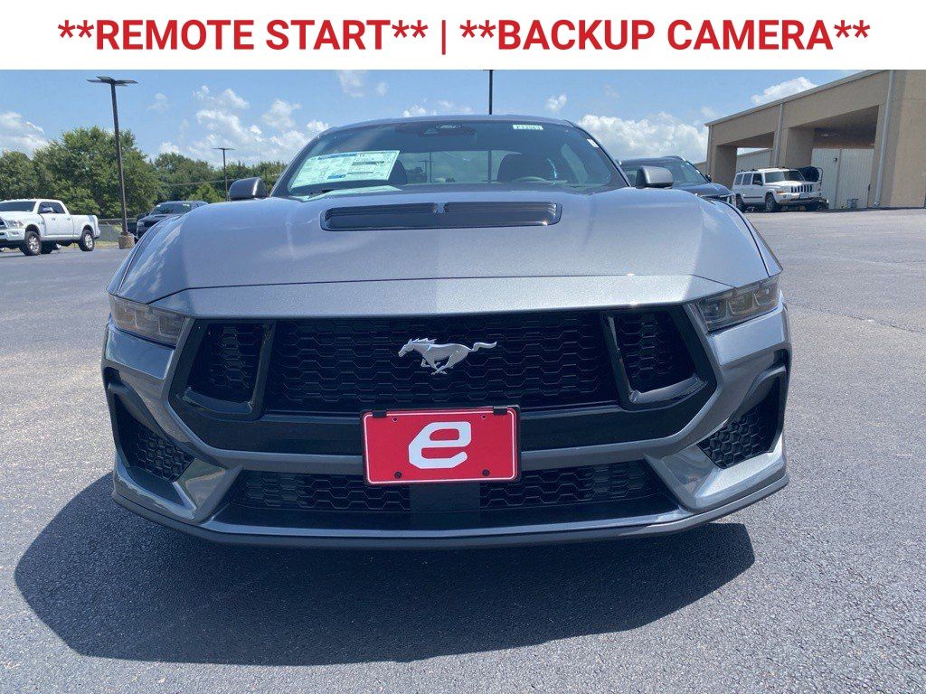 2025 Ford Mustang GT photo 2