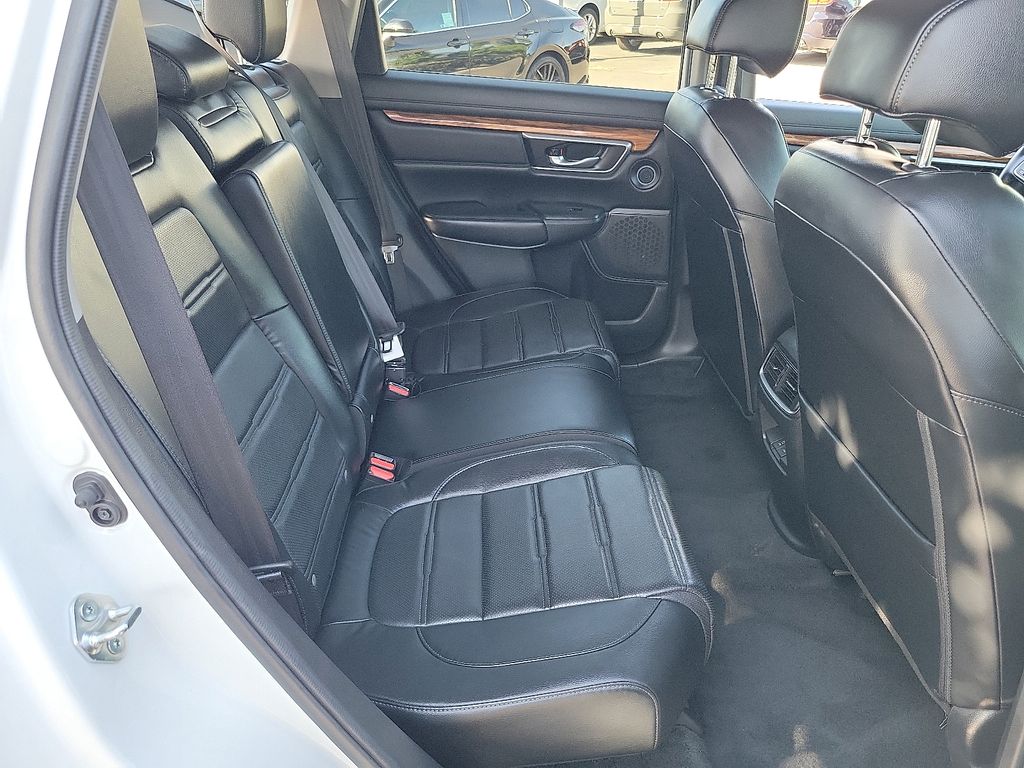 2021 Honda CR-V Touring photo 17