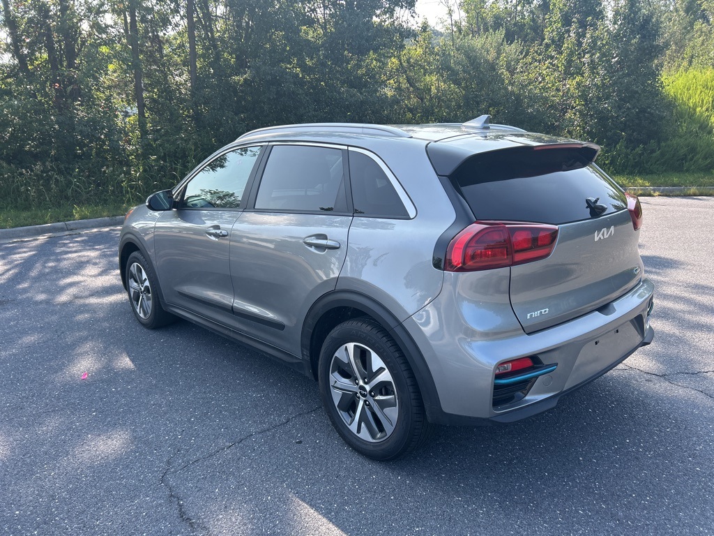 2022 Kia Niro EV EX photo 3