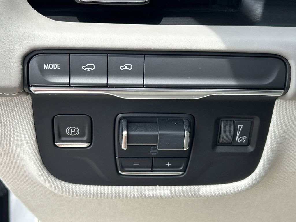 2021 Cadillac Escalade Premium Luxury Platinum photo 26