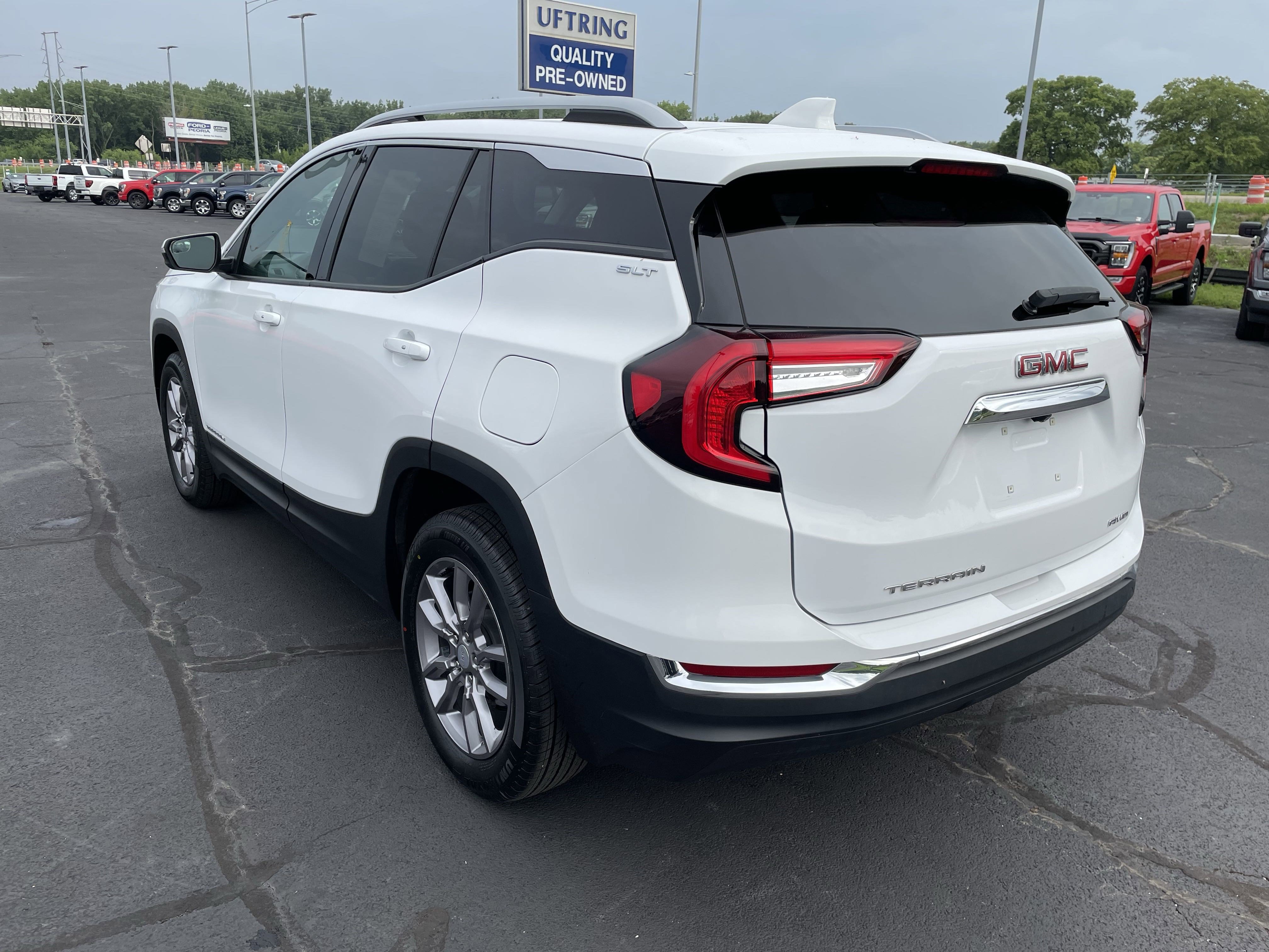 2023 Gmc Terrain SLT photo 3