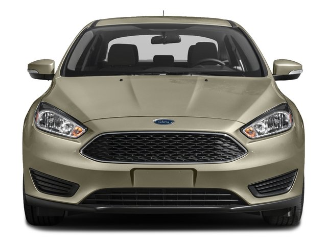 2017 Ford Focus SE photo 4