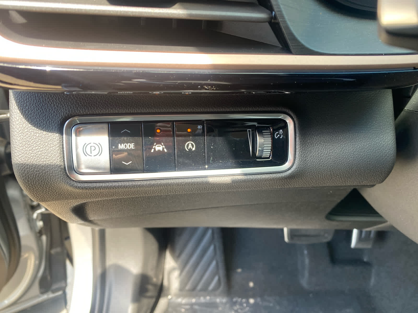 2025 Buick Envision Sport Touring photo 15