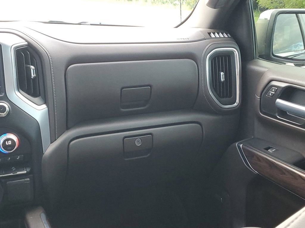 2021 Gmc Sierra SLT photo 26
