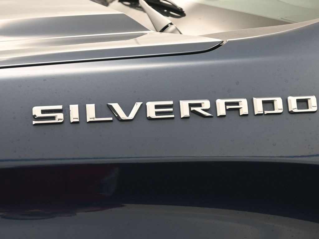 2020 Chevrolet Silverado 1500 Custom photo 8