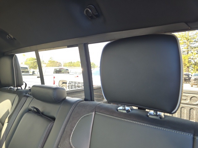 2026 Ram 2500 Laramie photo 13