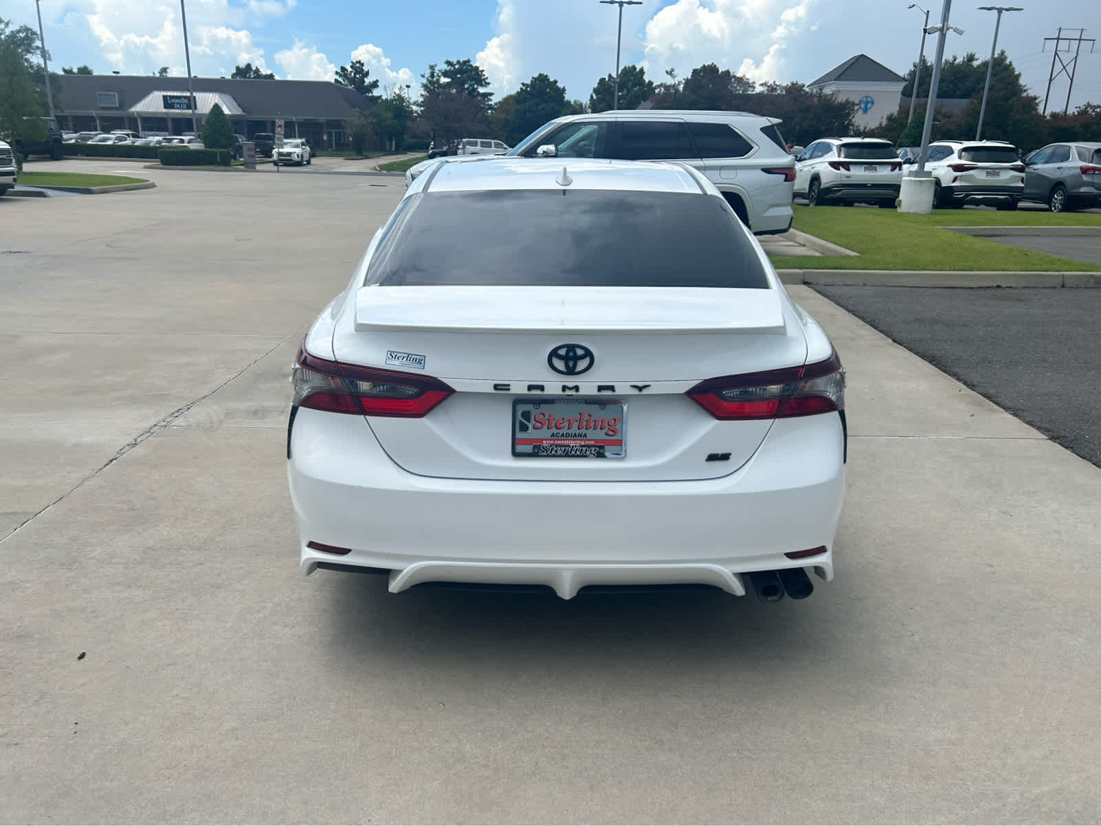 2023 Toyota Camry SE photo 4