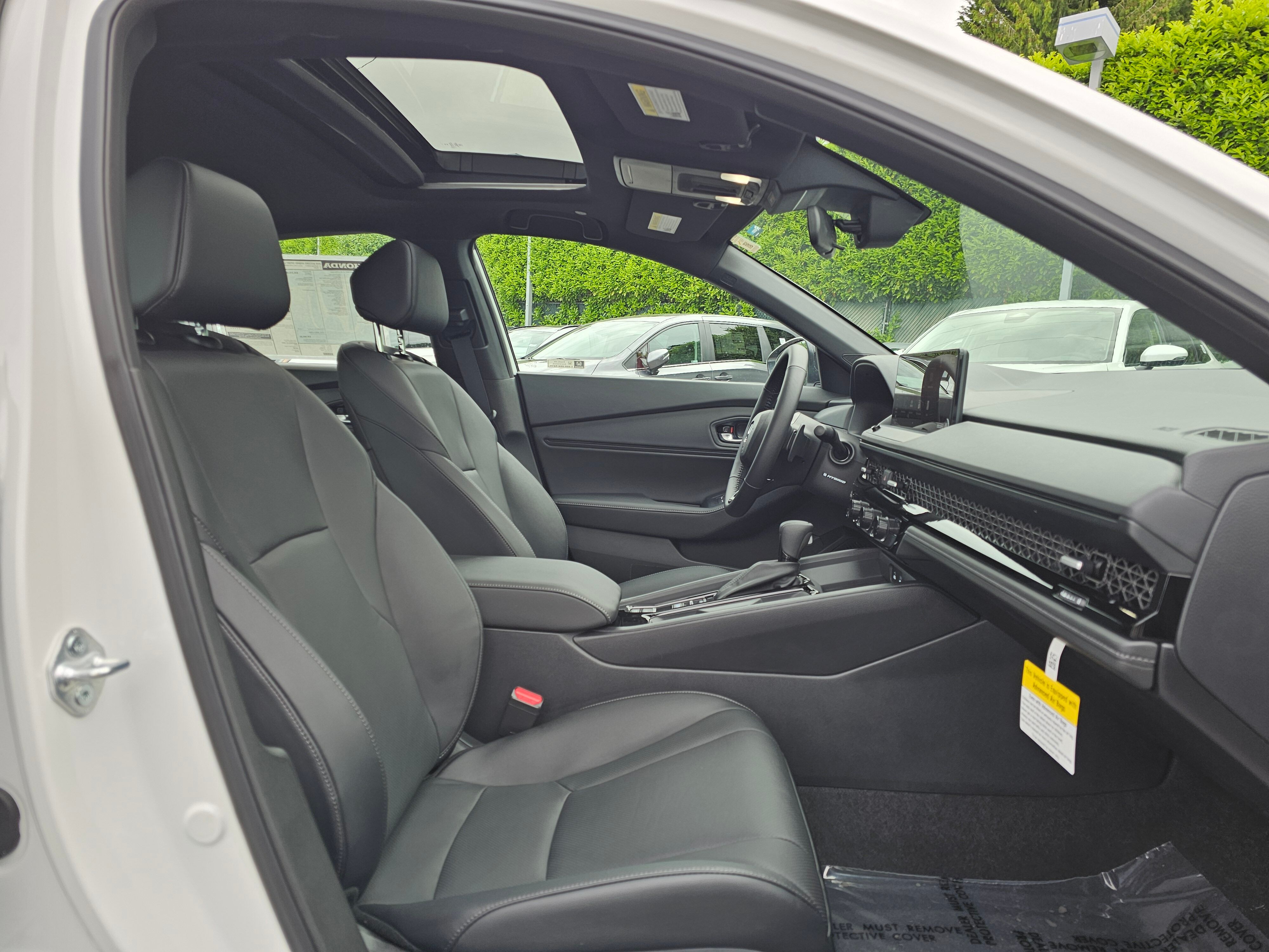 2025 Honda Accord Hybrid Sport-L photo 2