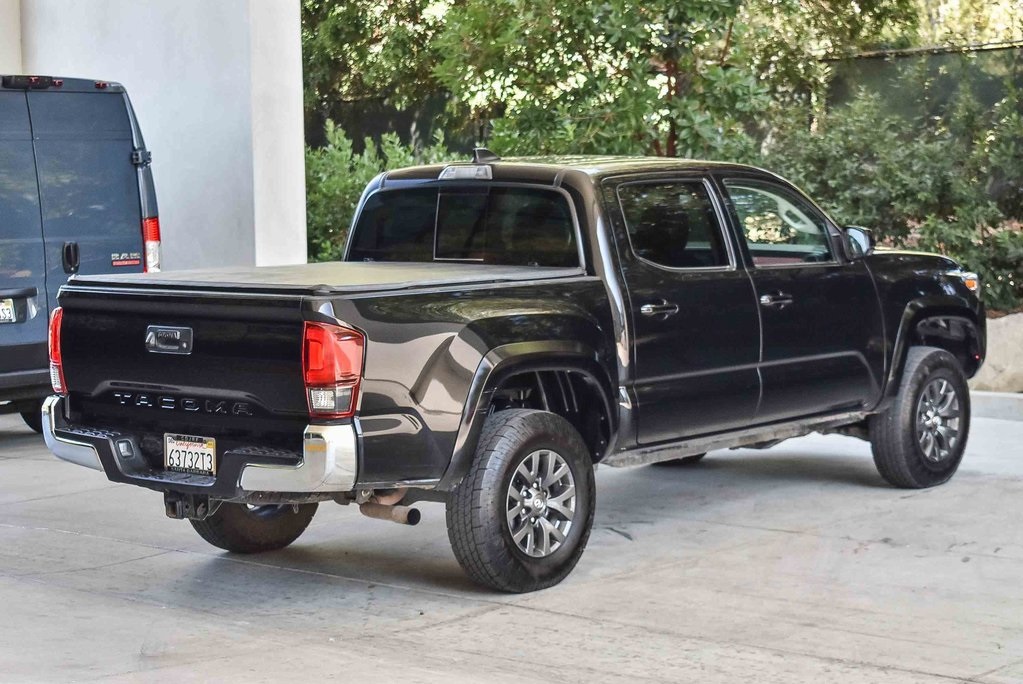 2023 Toyota Tacoma SR5 photo 6