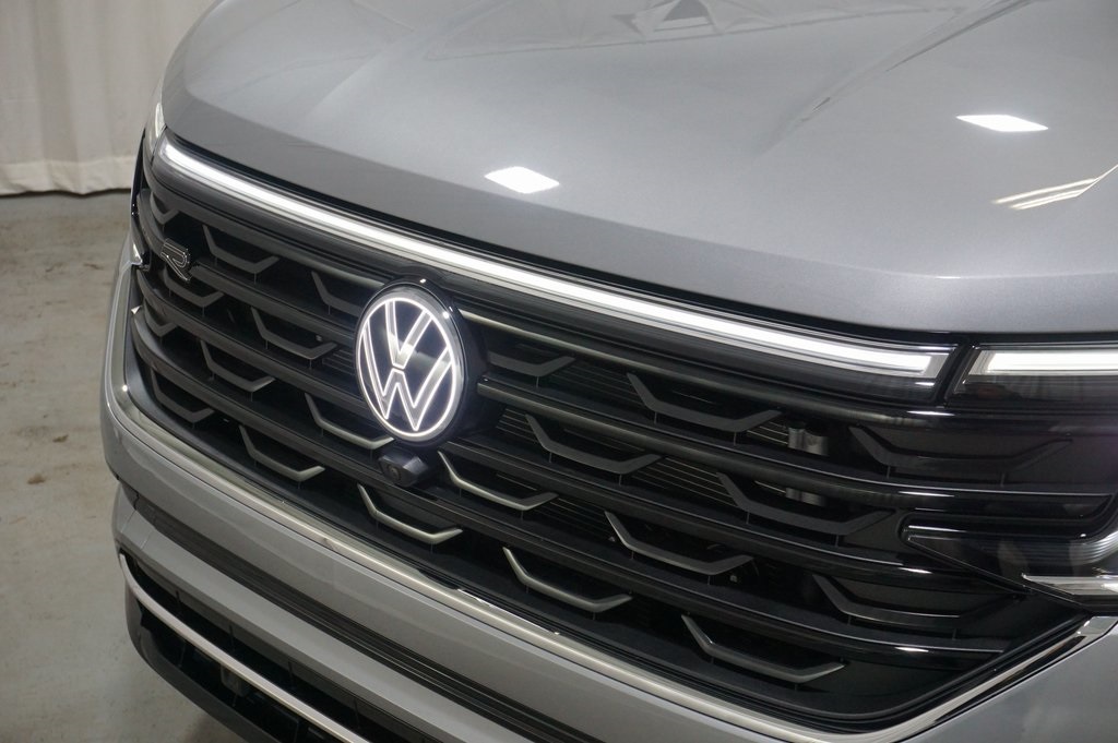 2025 Volkswagen Atlas SEL Premium R-Line photo 36